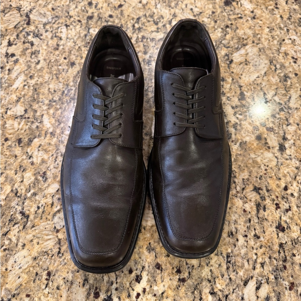 Johnston & Murphy Men’s Leather Dress Shoes Size 10.5 Sheepskin Lined Flex Sole